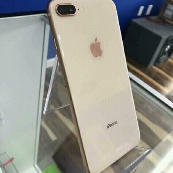 iPhone 7 Plus - Picture 3 of 6